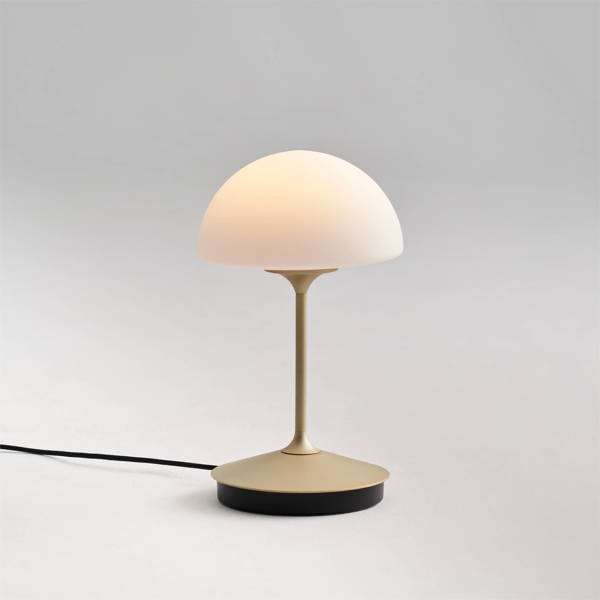 Pensee Table Lamp - Champagne Gold