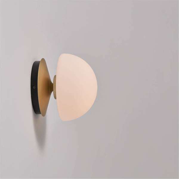 Pensee Wall Lamp - Champagne Gold
